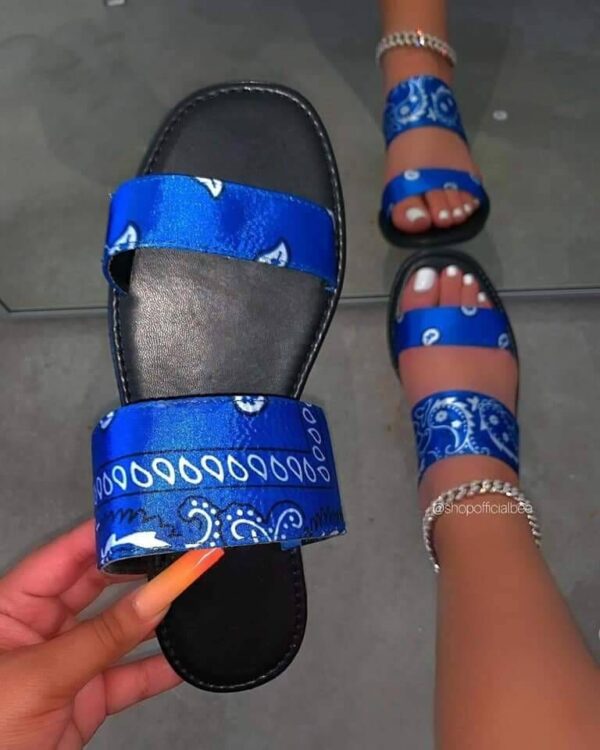 Beautiful cheap ladies flat summer beach open-toe flip flops women bandana slides