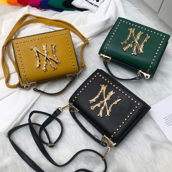 Fashion designer handbags
